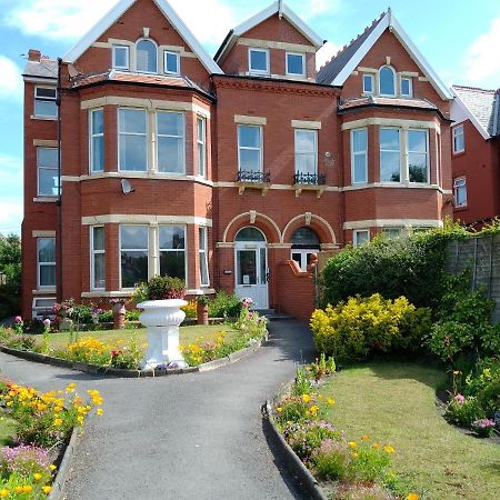 St Annes Lodge Apartments, Lytham St Annes Exterior photo